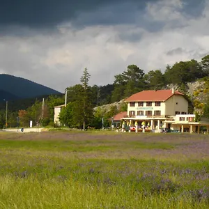 le-relais-de-lartuby.fr-provencehotel.com/
